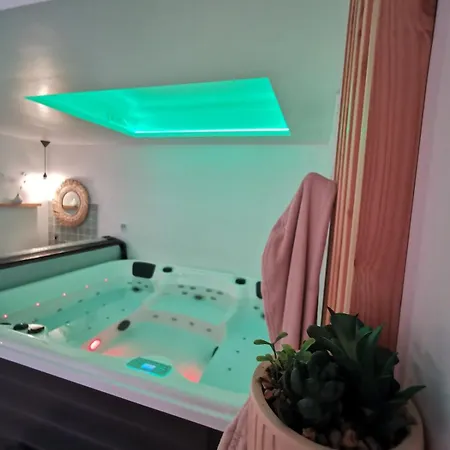 Apartment La Parenthese Gemmoise Avec Jacuzzi Privatif