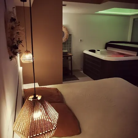 La Parenthese Gemmoise Avec Jacuzzi Privatif Apartment