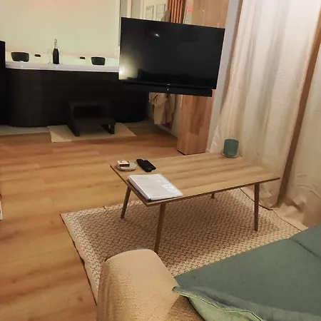 La Parenthese Gemmoise Avec Jacuzzi Privatif Apartment