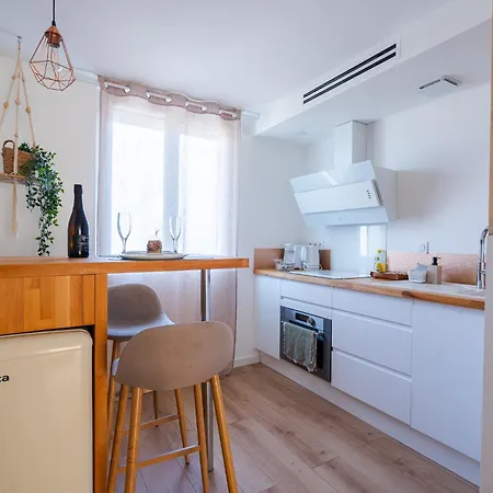 La Parenthese Gemmoise Avec Jacuzzi Privatif Апартаменты Sainte-Gemme-sur-Loire