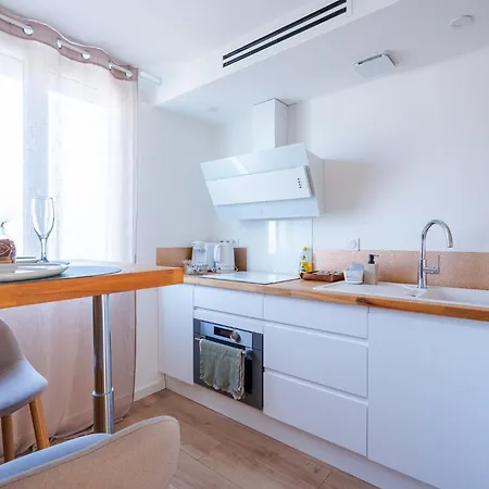 Апартаменты La Parenthese Gemmoise Avec Jacuzzi Privatif *