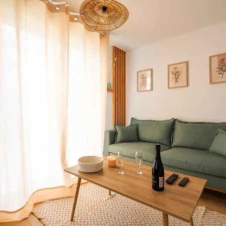 La Parenthese Gemmoise Avec Jacuzzi Privatif * Sainte-Gemme-sur-Loire