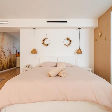 Апартаменты La Parenthese Gemmoise Avec Jacuzzi Privatif *