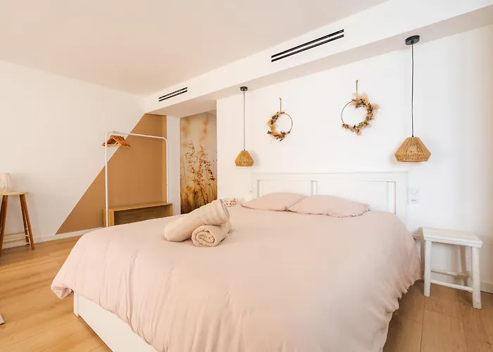 La Parenthese Gemmoise Avec Jacuzzi Privatif דירה