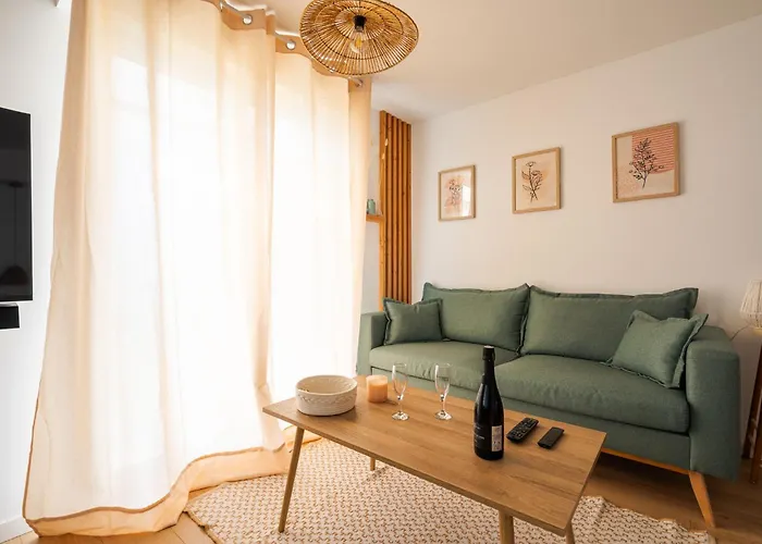 La Parenthese Gemmoise Avec Jacuzzi Privatif * Sainte-Gemme-sur-Loire